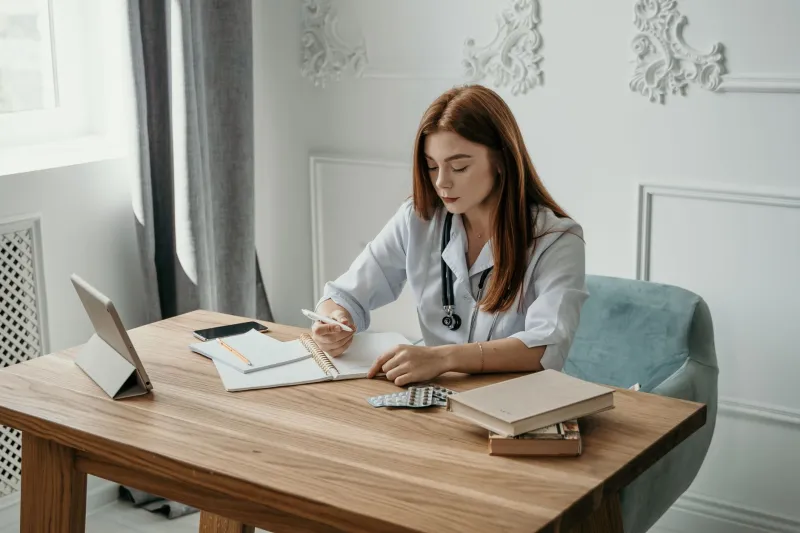 When Your Job Changes, So Does Your Drug Coverage: A Canadian's Guide to Surviving the Gap